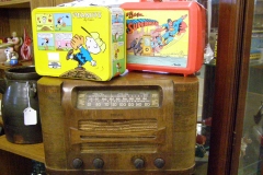 AM Radios and children lunch boxes